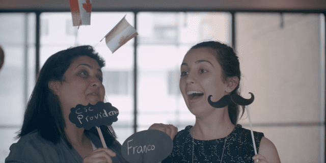 Stagiaires qui rient