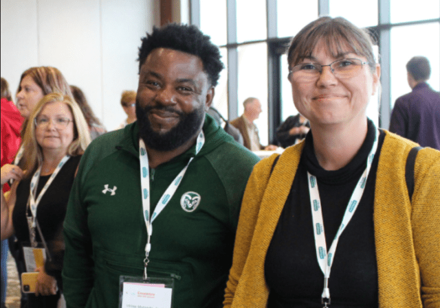 Deux heureux congressistes